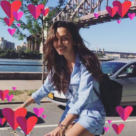 Meet your Posher, Melissa - Picture 1 of 1